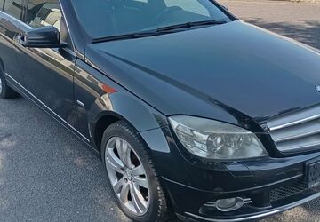 Mercedes-Benz C 220 233.478 km 4.900 &euro; Düsseldorf 40219