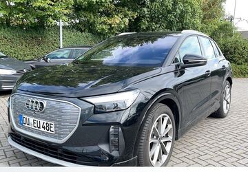 Audi Q4 e-tron 9.990 km 49.850 &euro; Duisburg 47178