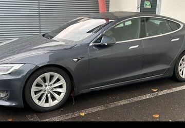 Tesla Model S 113.000 km 29.400 &euro; Meerbusch 40667