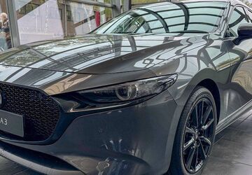 Mazda 3 9.745 km 29.990 &euro; Duisburg 47166