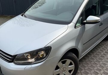 VW Touran 157.000 km 6.790 &euro; Düsseldorf 40231
