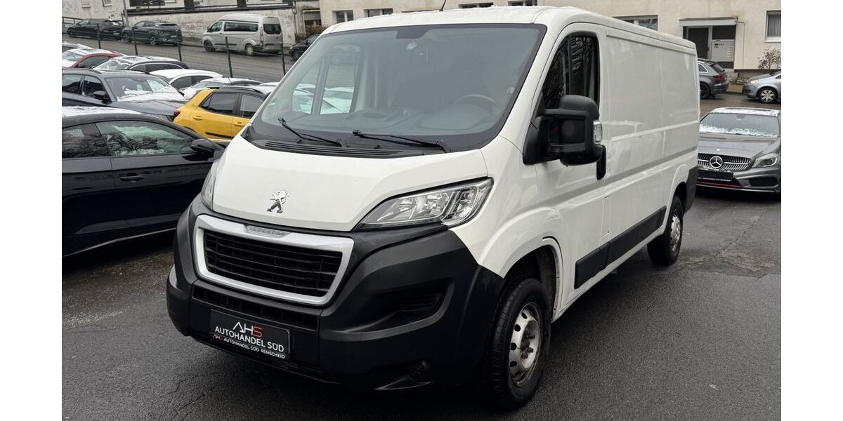 Peugeot Boxer 132.000 km 8.999 &euro; Remscheid 42857