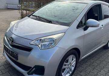 Toyota Verso-S 176.000 km 3.999 &euro; Mönchengladbach 41238