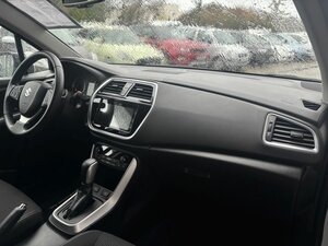 Suzuki SX4 S-Cross 1.0 AT Comfort +Navi+BT+Sitzhzg+Key+ 48.552 km 15.998 &euro; Meerbusch 40667