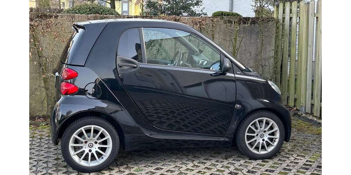 Smart forTwo 147.826 km 5.200 &euro; Solingen 42719