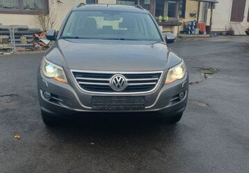 VW Tiguan 249.812 km 5.490 &euro; Düsseldorf 40229