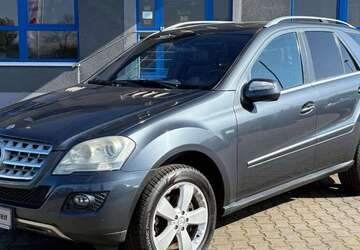 Mercedes-Benz ML 300 217.350 km 11.950 &euro; Monheim 40789