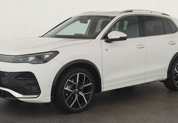 VW Tiguan 15.200 km 42.986 &euro; Neuss 41464