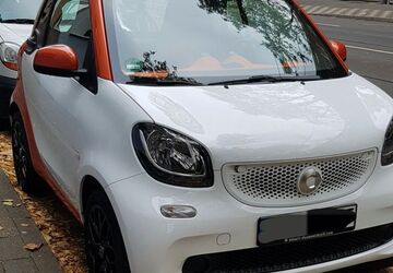 Smart ForTwo 60.250 km 7.999 &euro; DÜSSELDORF 40476
