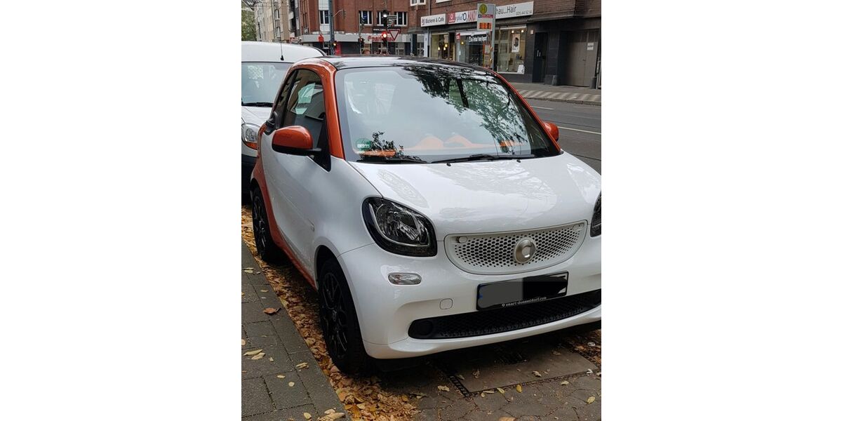 Smart ForTwo 60.250 km 7.999 &euro; DÜSSELDORF 40476
