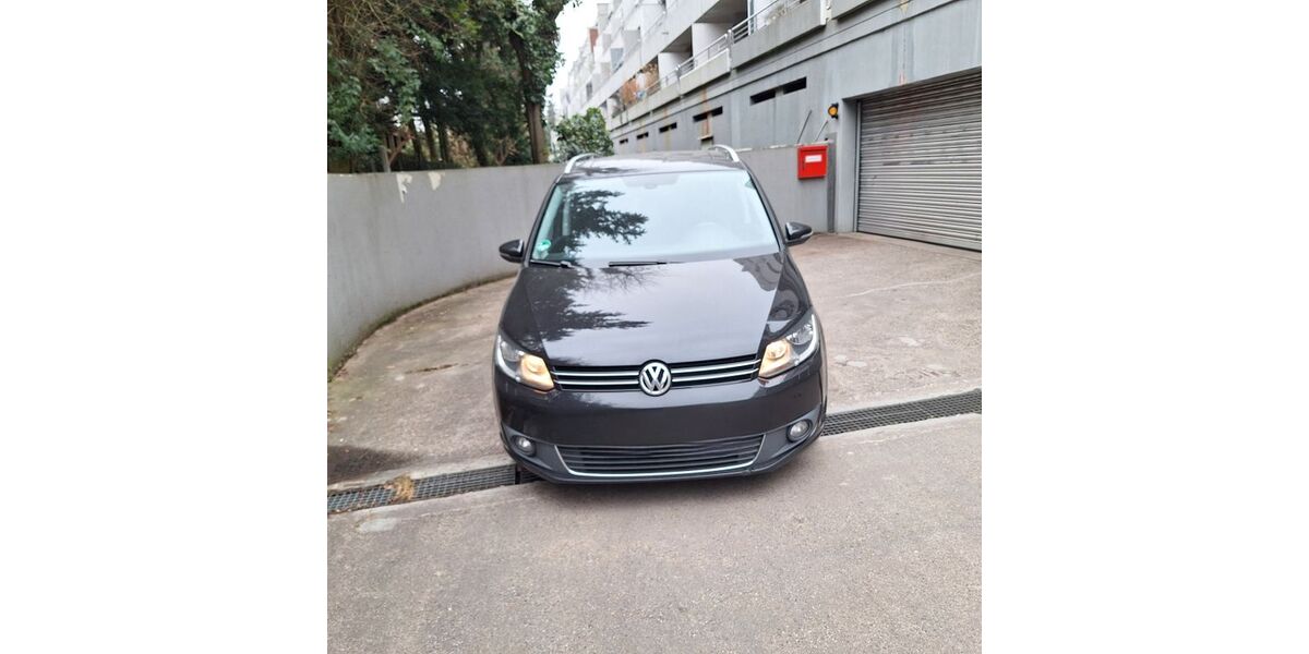 VW Touran 210.470 km 7.000 &euro; Düsseldorf 40625