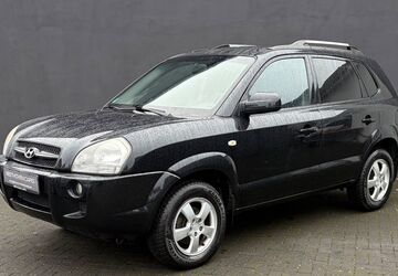 Hyundai TUCSON 200.000 km 3.499 &euro; Solingen 42655