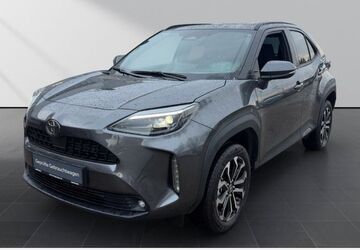 Toyota Yaris Cross 2.200 km 25.990 &euro; Mettmann 40822
