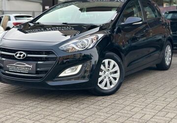 Hyundai i30 131.215 km 7.490 &euro; Düsseldorf 40235