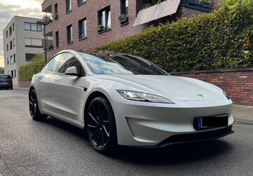 Tesla Model 3 31.493 km 51.100 &euro; Leverkusen 51379