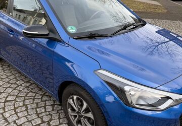 Hyundai i20 150.000 km 7.950 &euro; Mülheim an der Ruhr 45476