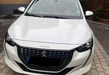 Peugeot 208 47.700 km 12.400 &euro; Moers 47445