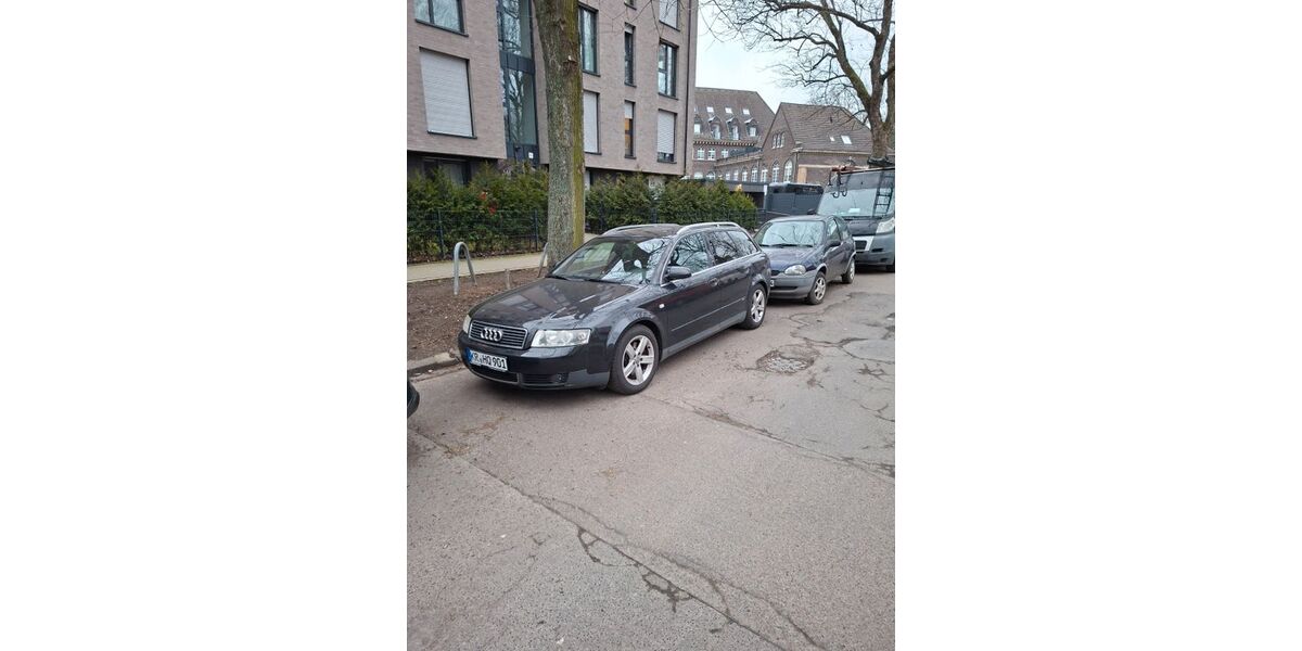 Audi A4 243.000 km 2.490 &euro; Krefeld 47798