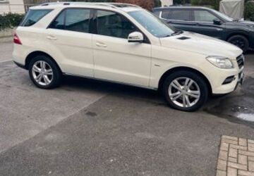 Mercedes-Benz ML 250 197.000 km 14.900 &euro; Velbert 42551
