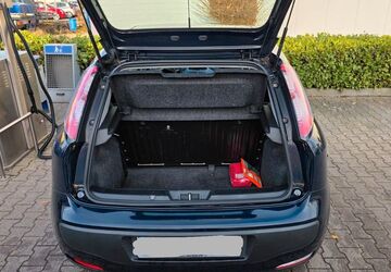 Fiat Punto Evo 84.000 km 2.900 &euro; Düsseldorf 40217