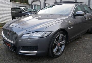 Jaguar XF 175.215 km 16.950 &euro; Mülheim an der Ruhr 45473