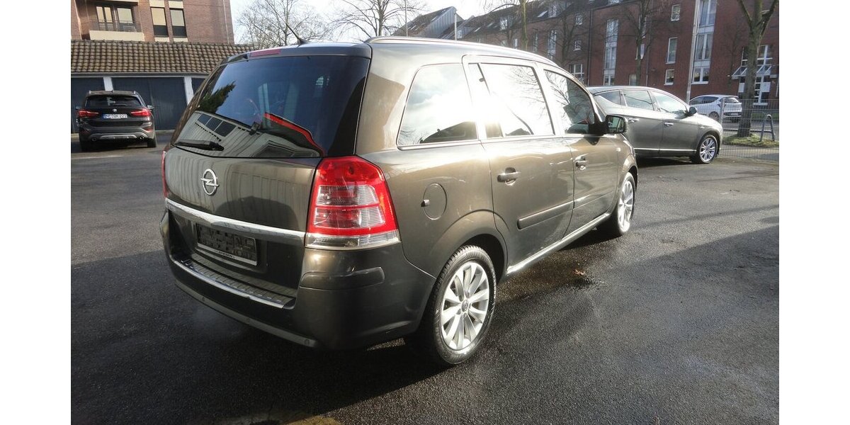 Opel Zafira 1,8 Family Navi Klimatr.PDC 7 Sitzer 136.000 km 6.400 &euro; Neuss 41462