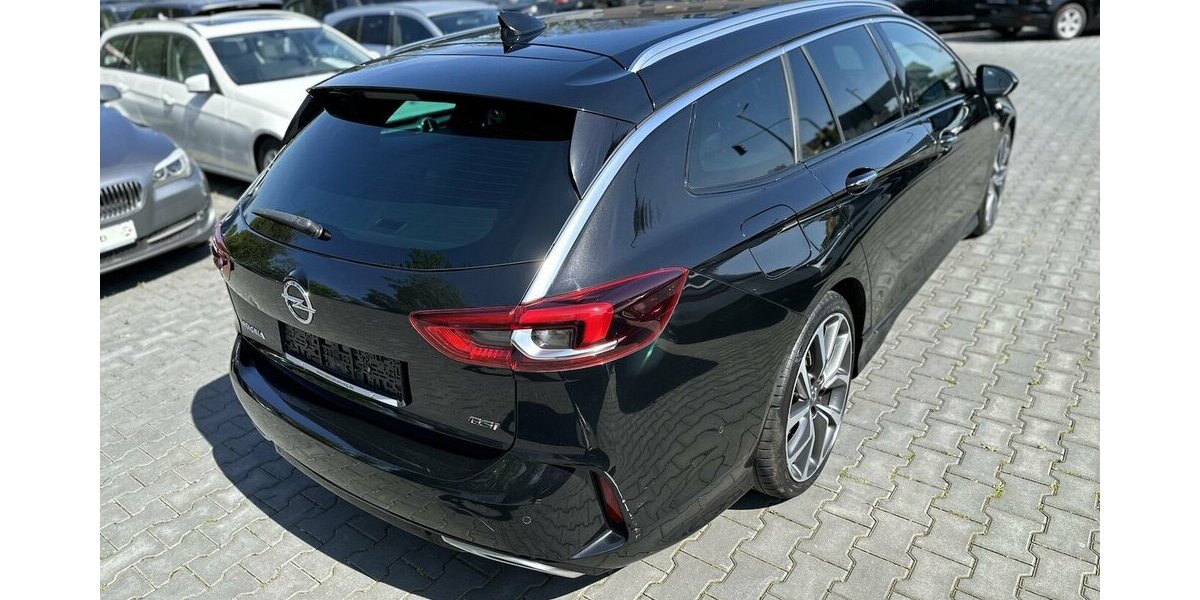 Opel Insignia B Sports Tourer GSi 4x4 / Headup / Pano 140.000 km 12.900 &euro; Mönchengladbach 41066