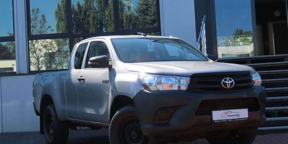Toyota Hilux 28.471 km 21.900 &euro; Neuss 41469