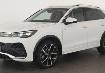 VW Tiguan 8.900 km 48.484 &euro; Düsseldorf 40233