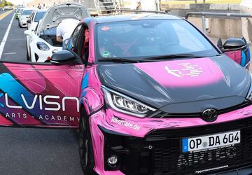 Toyota Yaris 19.000 km 52.000 &euro; Leverkusen 51381