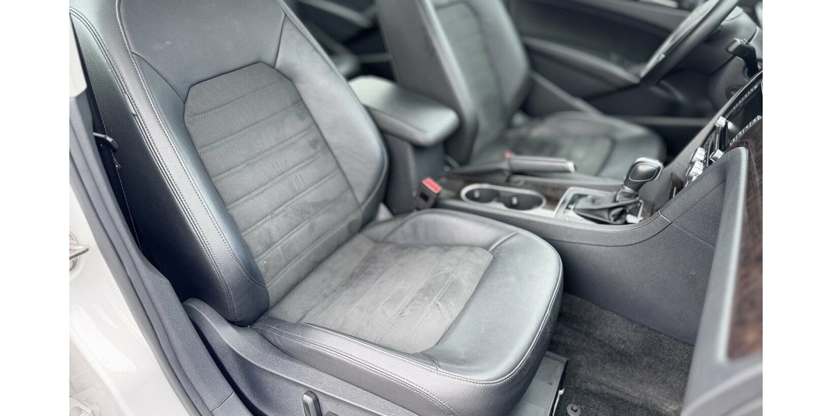 VW Passat 2,0 TDI Highline / Leder / SHD / Keyless 228.000 km 11.890 &euro; Mönchengladbach 41066