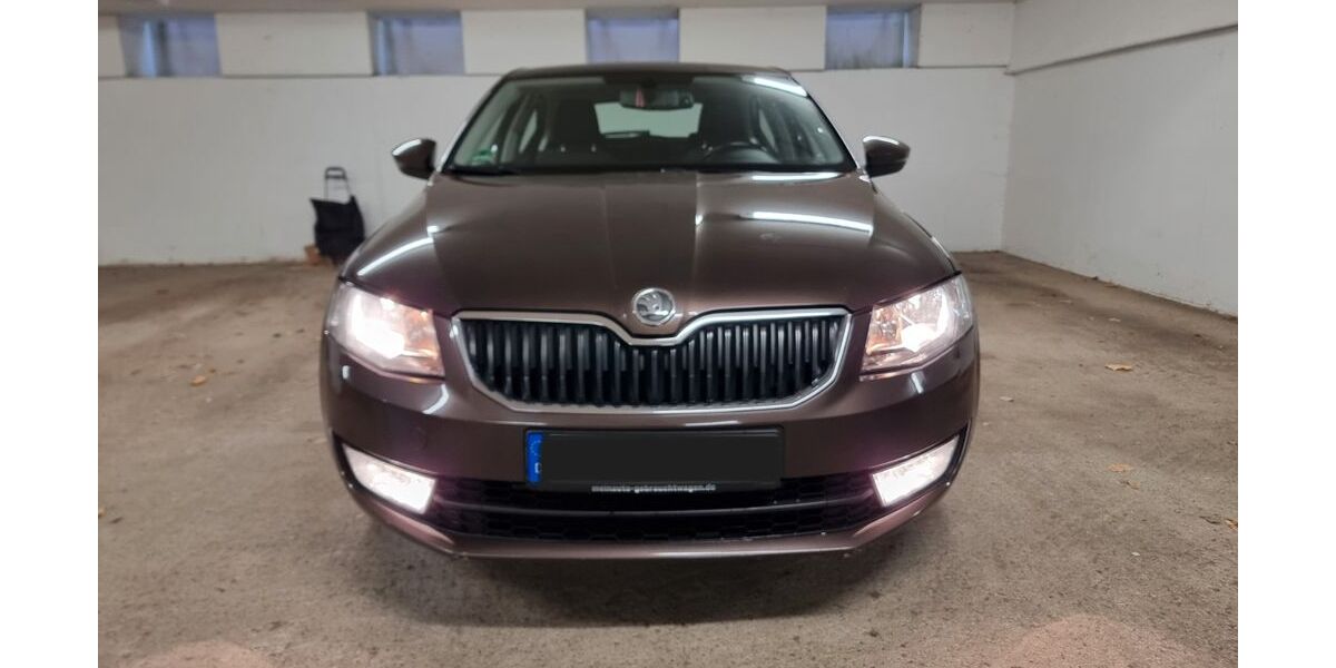 Skoda Octavia 151.000 km 8.730 &euro; Düsseldorf 40474