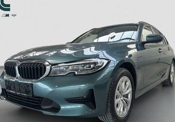 BMW 330 63.206 km 27.880 &euro; Düsseldorf 40549
