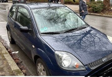 Ford Fiesta 82.000 km 2.499 &euro; Heiligenhaus 42579