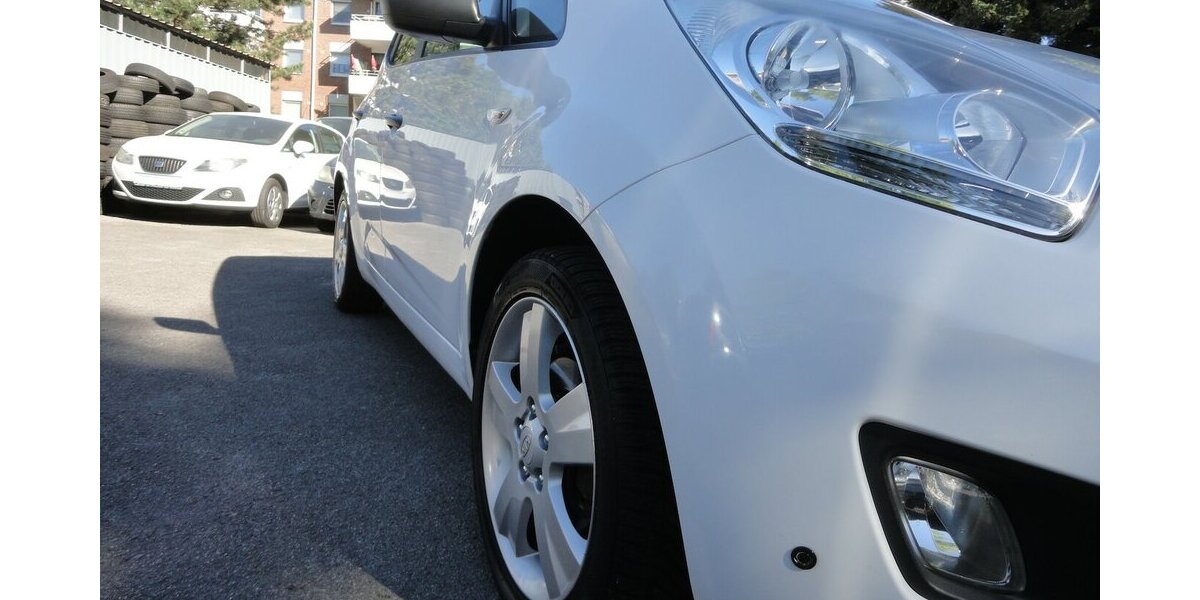 Kia Venga Vision 1,4 Klima SHZ Alu17+ Allwetter 2.Hd 96.000 km 4.950 &euro; Neuss 41462