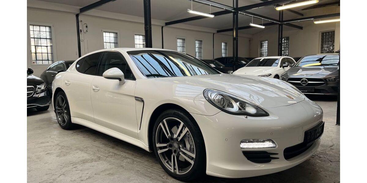 Porsche Panamera 104.000 km 25.870 &euro; Velbert 42551