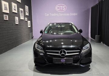Mercedes-Benz C 200 190.496 km 10.700 &euro; Düsseldorf 40476