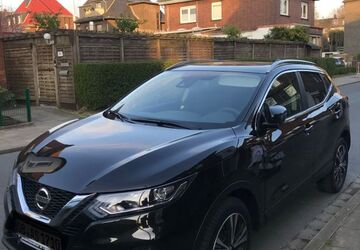 Nissan Qashqai 108.500 km 14.900 &euro; Oberhausen 46117