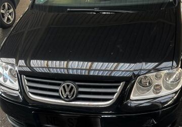 VW Touran 303.123 km 2.150 &euro; Meerbusch 40667