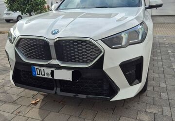 BMW iX2 2.500 km 45.900 &euro; Duisburg 47226