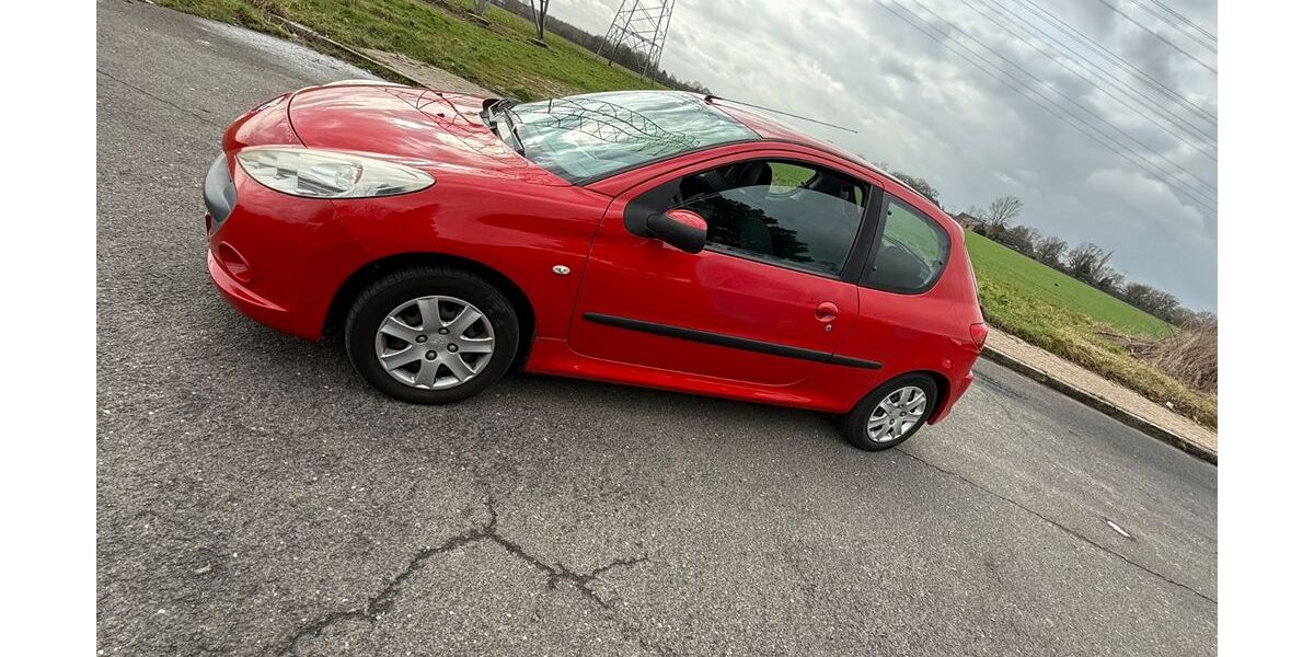 Peugeot 206 44.150 km 2.799 &euro; Krefeld 47804