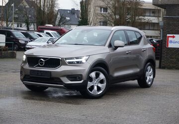 Volvo XC40 64.211 km 23.900 &euro; Düsseldorf 40597
