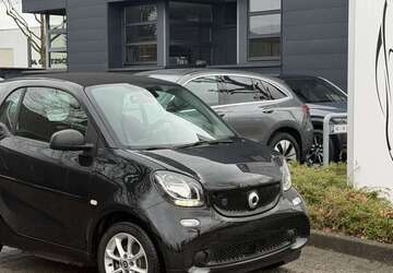 Smart forTwo 31.800 km 9.950 &euro; Krefeld 47805