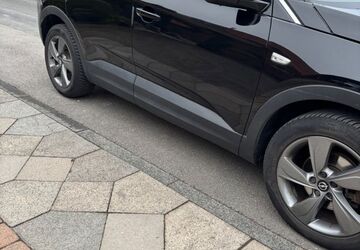 Opel Grandland (X) 97.600 km 14.500 &euro; Düsseldorf 40229