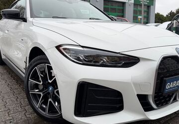 BMW i4 37.000 km 39.449 &euro; Mönchengladbach 41069