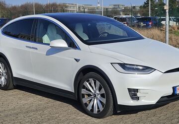Tesla Model X 50.635 km 49.500 &euro; Grevenbroich 41515