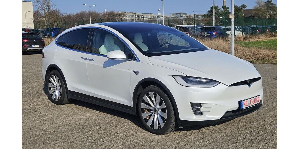 Tesla Model X 50.635 km 49.500 &euro; Grevenbroich 41515