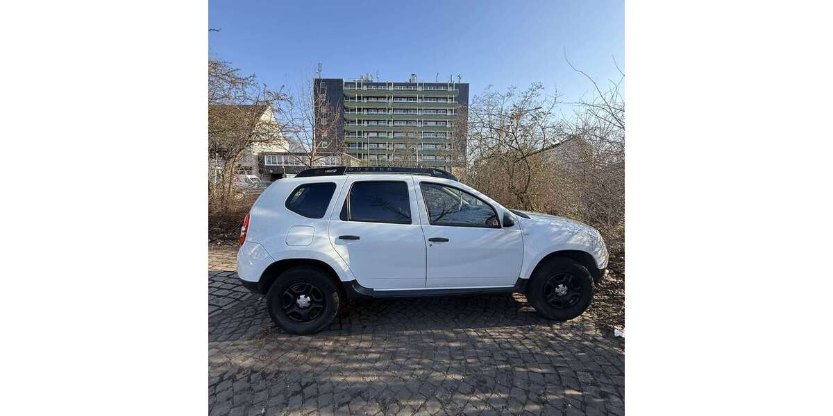 Dacia Duster 79.000 km 9.500 &euro; Duisburg 47057