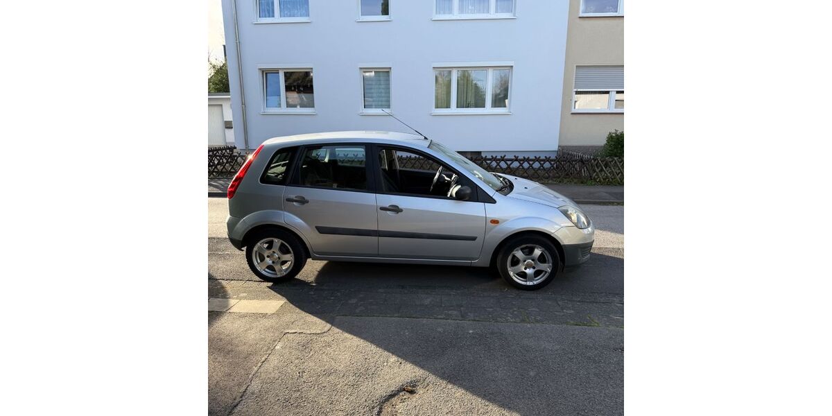 Ford Fiesta 106.000 km 1.690 &euro; Pulheim 50259