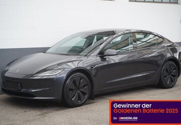 Tesla Model 3 26.501 km 33.550 &euro; Mönchengladbach 41236